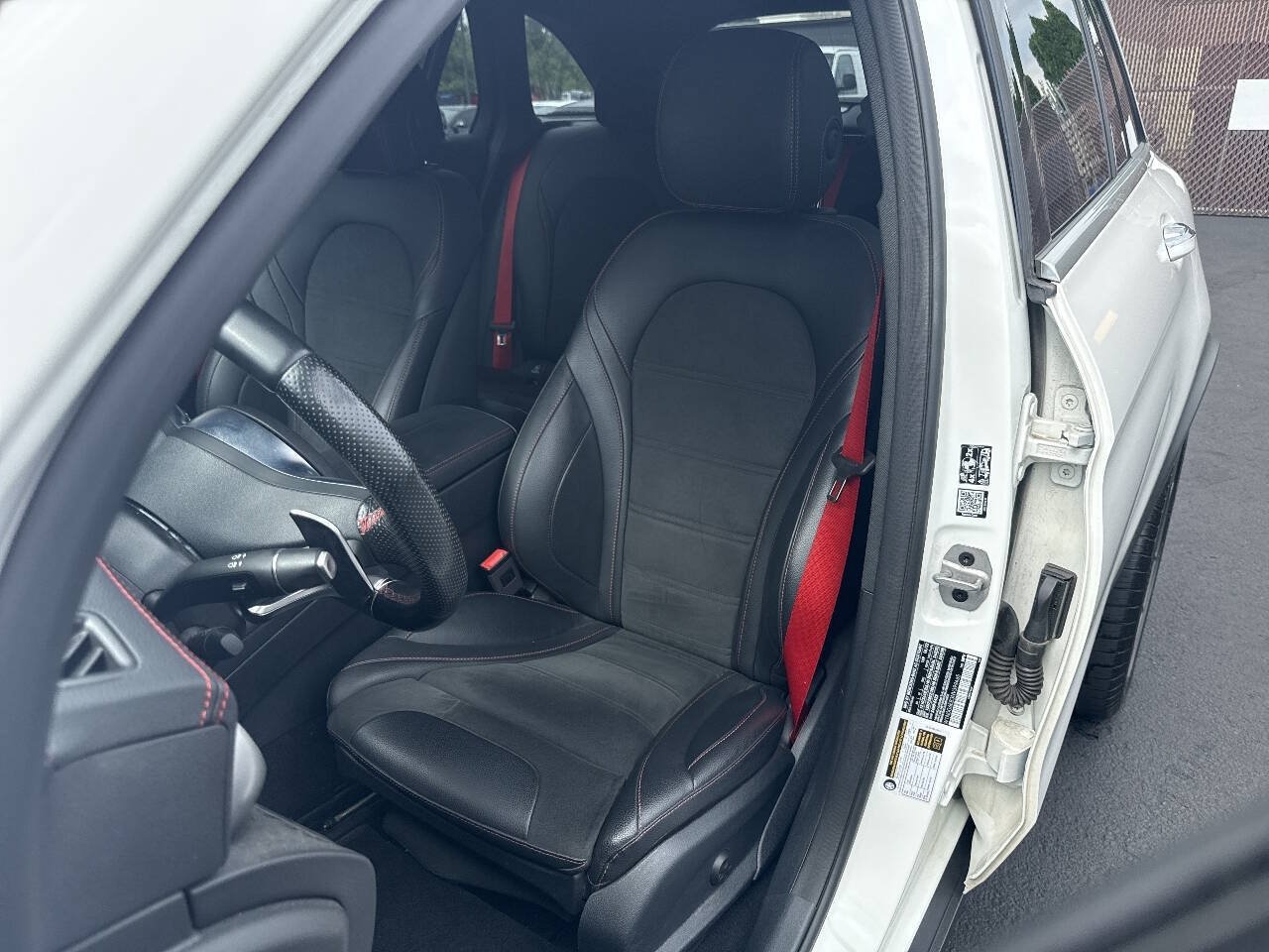 Used 2022 Mercedes-Benz GLC 43 AMG 4MATIC image 39