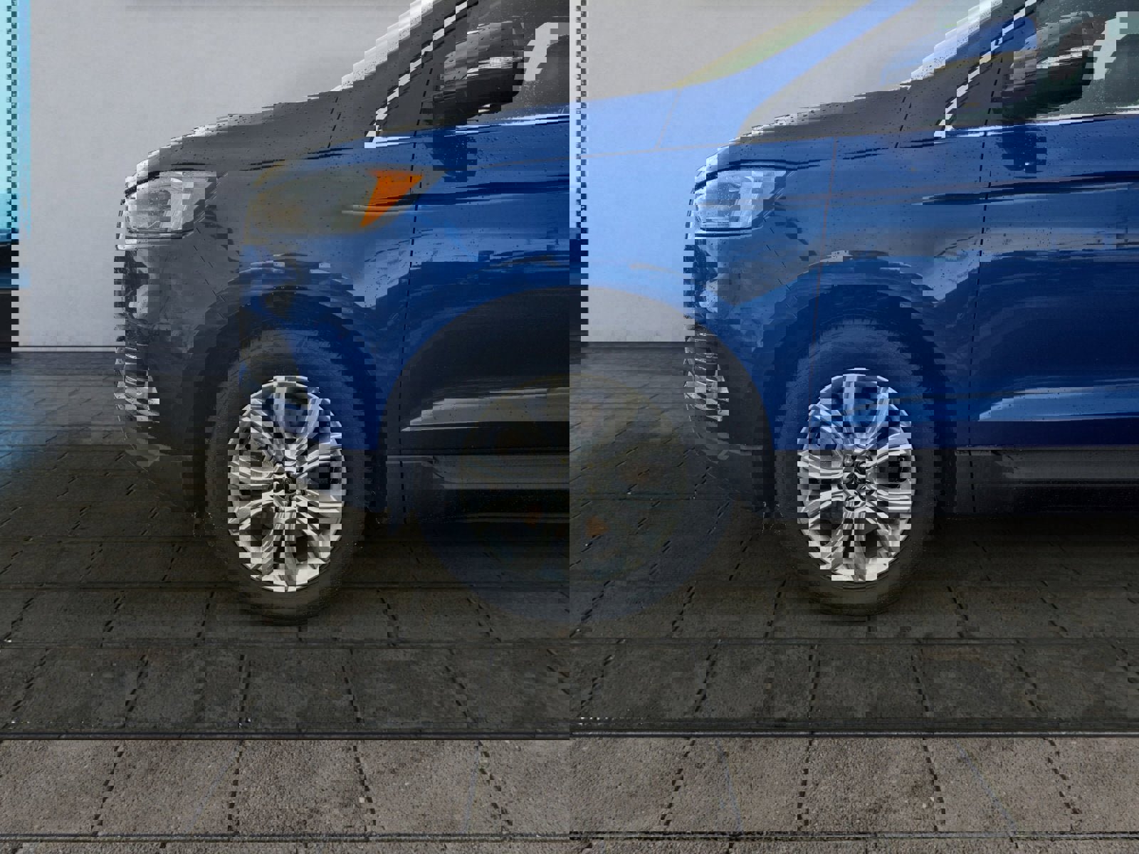 Used 2023 Ford Edge Titanium w/ Equipment Group 301A image 26