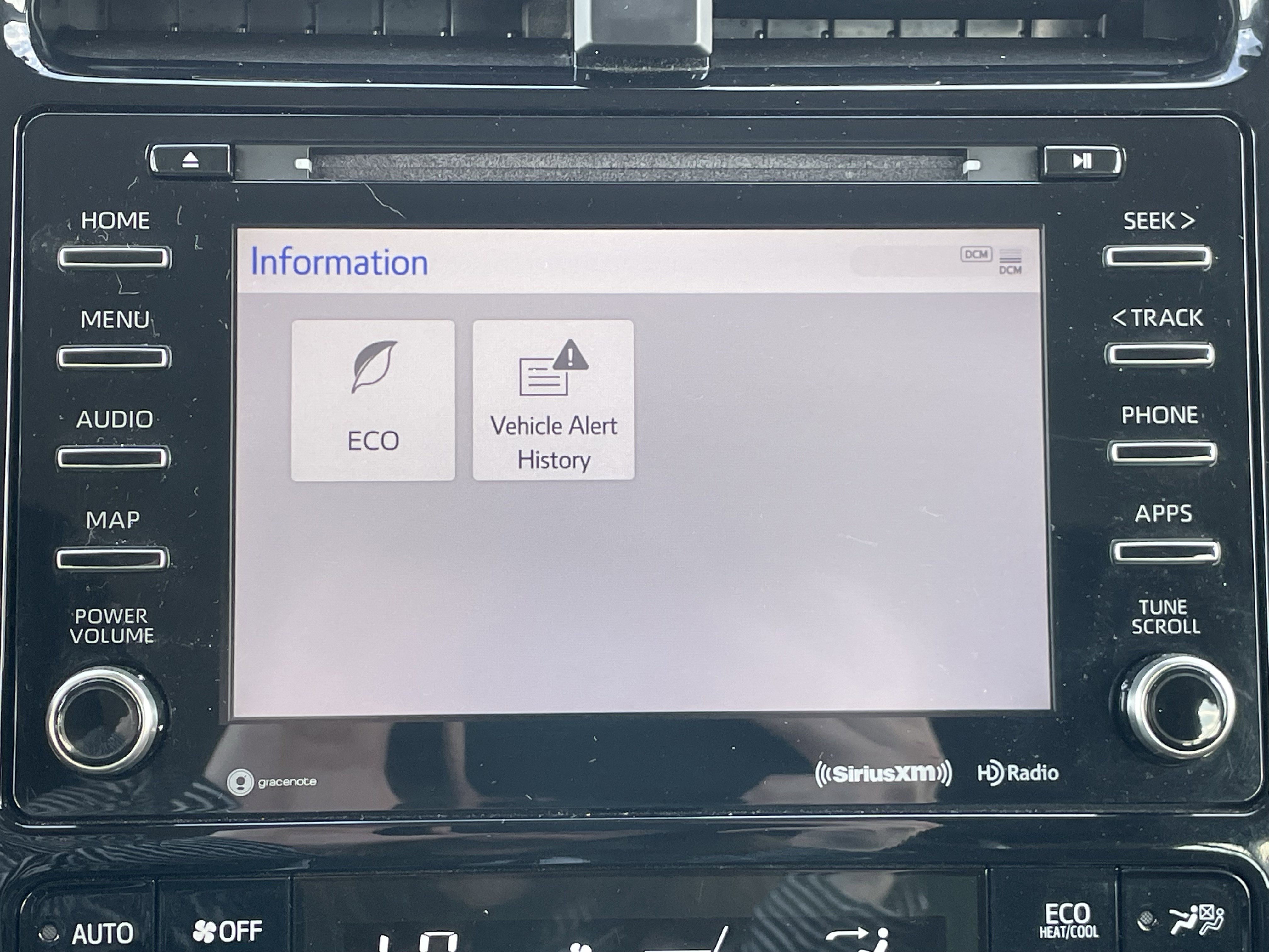 Used 2020 Toyota Prius Prime LE image 29