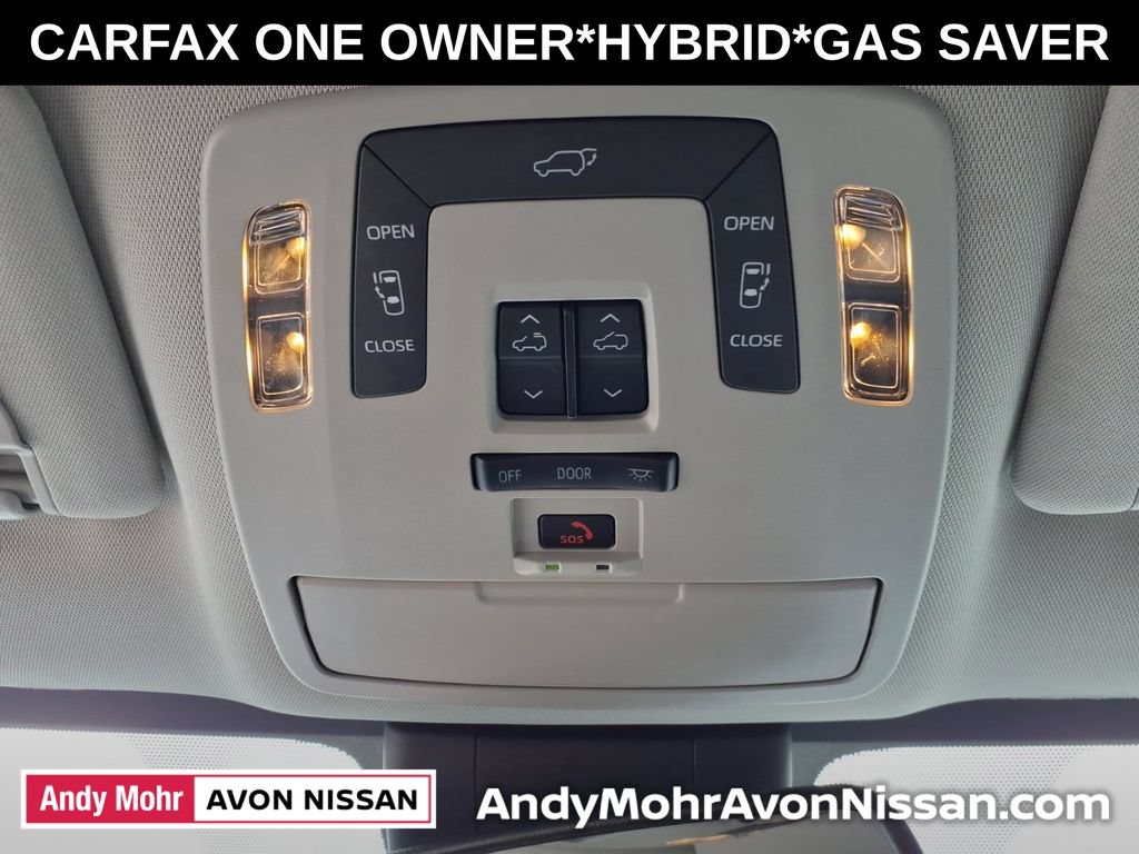 Used 2025 Toyota Sienna XLE FWD image 29