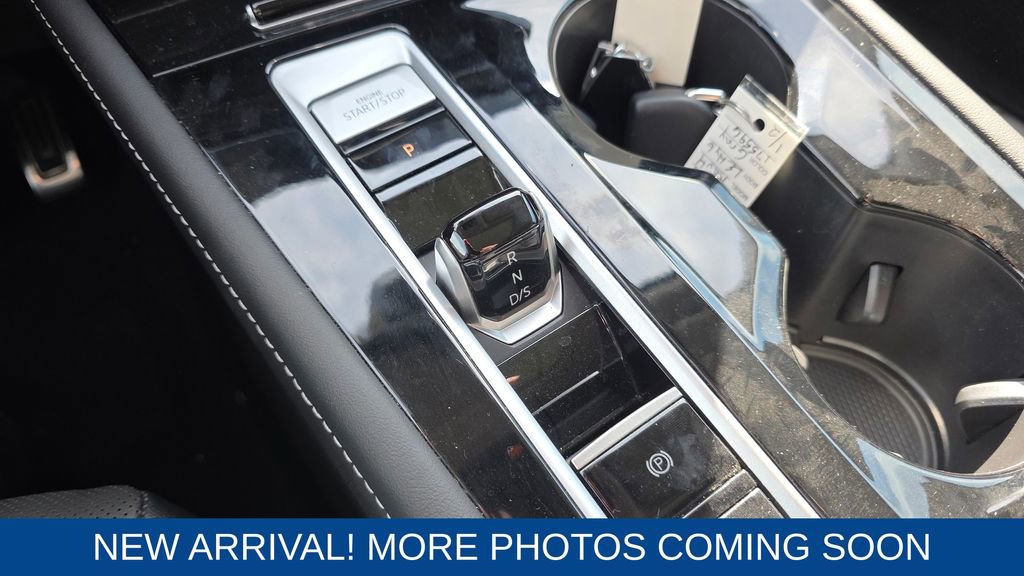 Used 2025 Volkswagen Atlas SEL Premium R-Line image 19