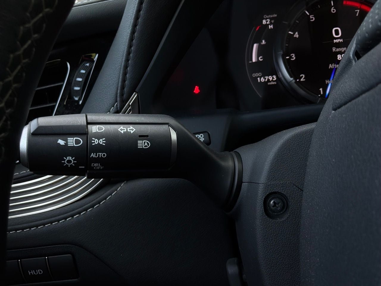 Used 2023 Lexus LS 500 F Sport w/ Cold Weather Package (CK) RWD image 46