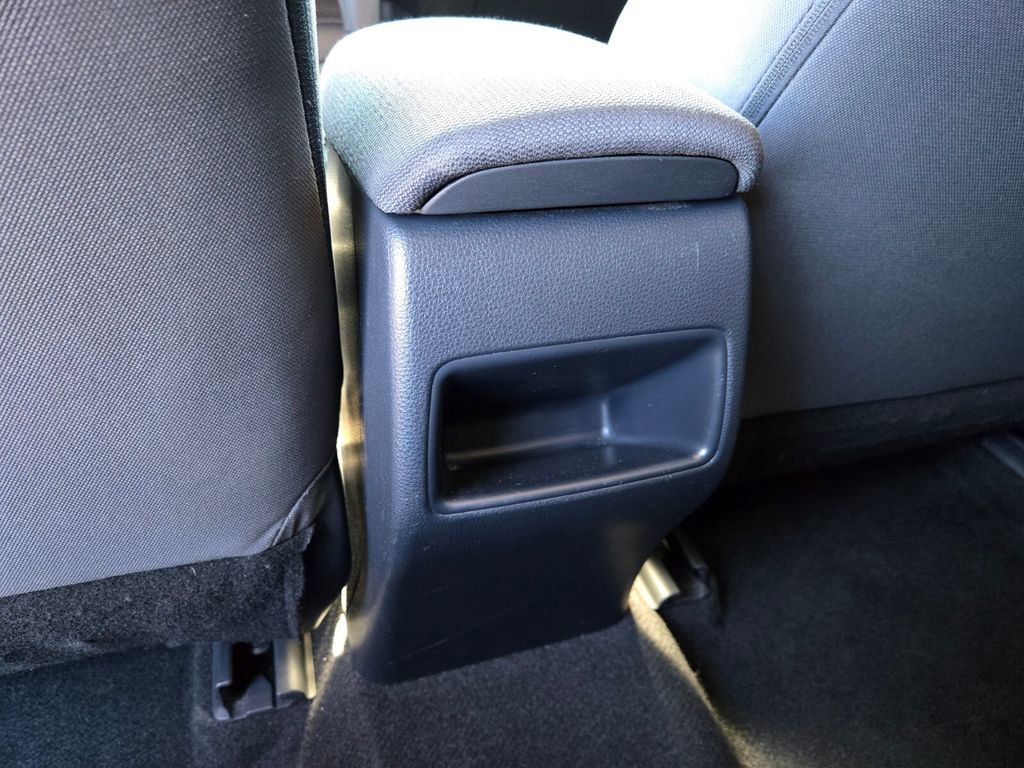 Used 2022 Toyota Corolla LE image 17