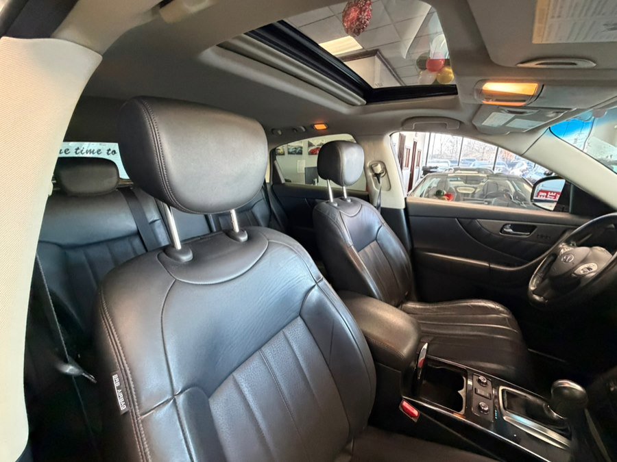 Used 2016 INFINITI QX70 2WD w/ Premium Package image 37