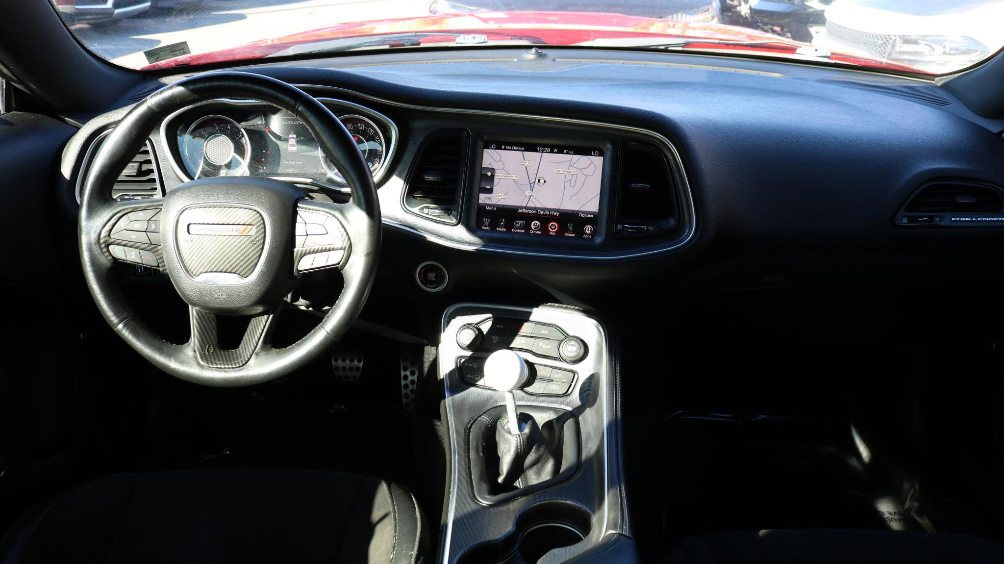 Used 2015 Dodge Challenger R/T Scat Pack w/ Scat Pack Appearance Package RWD image 19