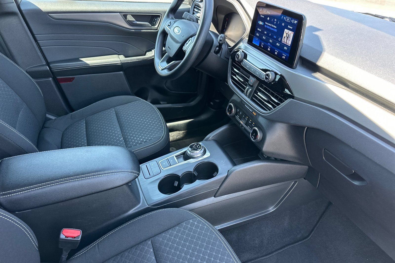 Used 2025 Ford Escape Active AWD/4WD image 20