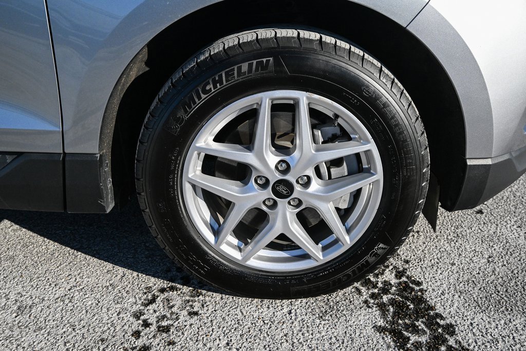 Used 2024 Ford Edge SEL w/ Convenience Package image 15