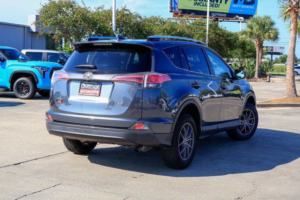 Used 2016 Toyota RAV4 LE FWD image 3