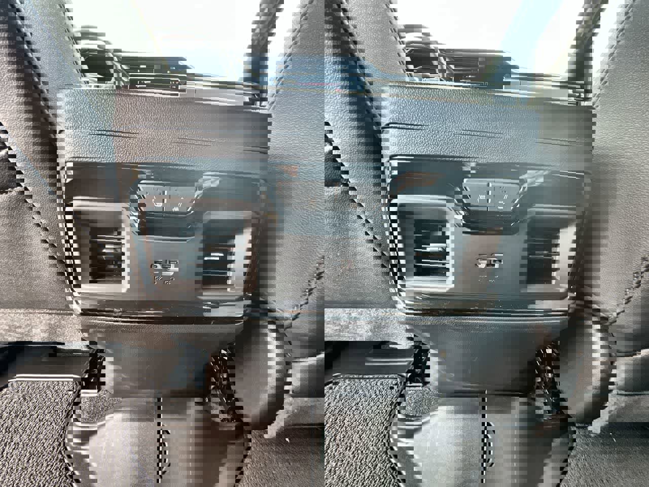 New 2026 GMC Sierra 1500 AT4 w/ AT4 Premium Package image 22