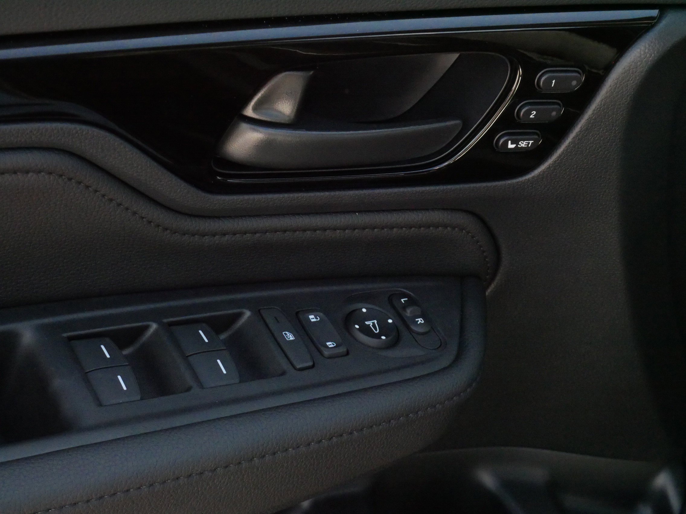 Certified 2026 Honda Odyssey Touring image 19