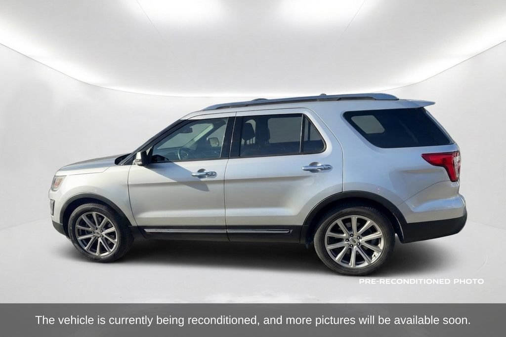 Used 2017 Ford Explorer Limited FWD image 9
