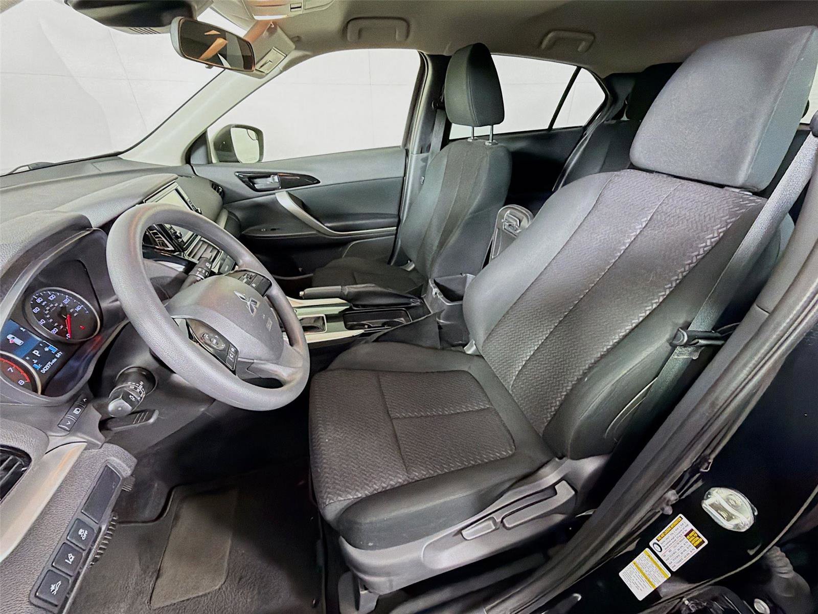Used 2024 Mitsubishi Eclipse Cross ES AWD/4WD image 11