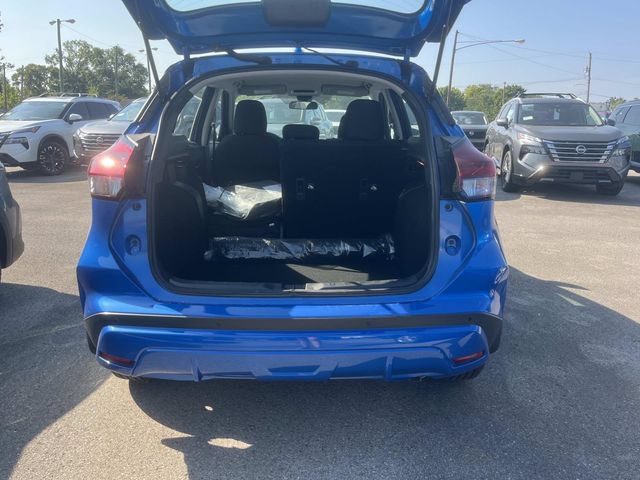 New 2025 Nissan Kicks Play S FWD image 12
