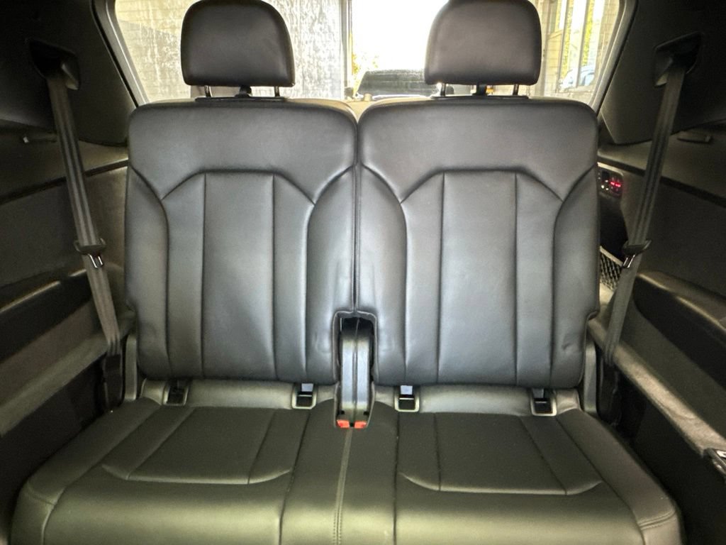 Used 2021 Audi SQ7 Premium Plus AWD/4WD image 27