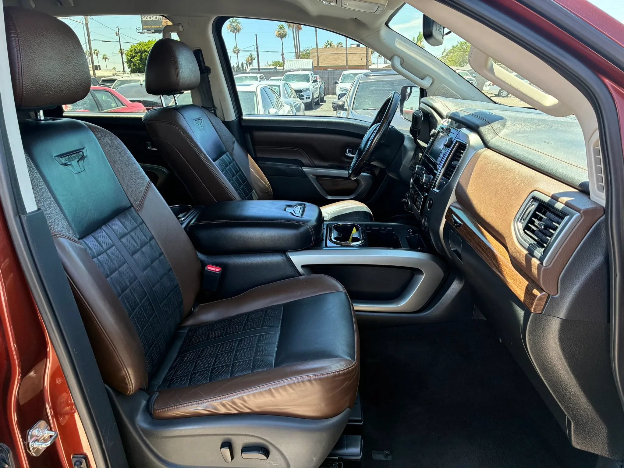 Used 2019 Nissan Titan Platinum Reserve AWD/4WD image 25