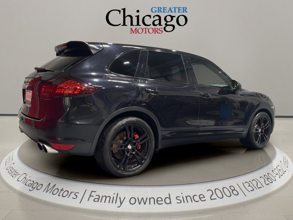 Used 2011 Porsche Cayenne Turbo image 4