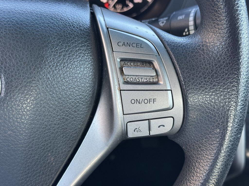 Used 2015 Nissan Altima 2.5 S w/ Power Driver Seat Package FWD image 12