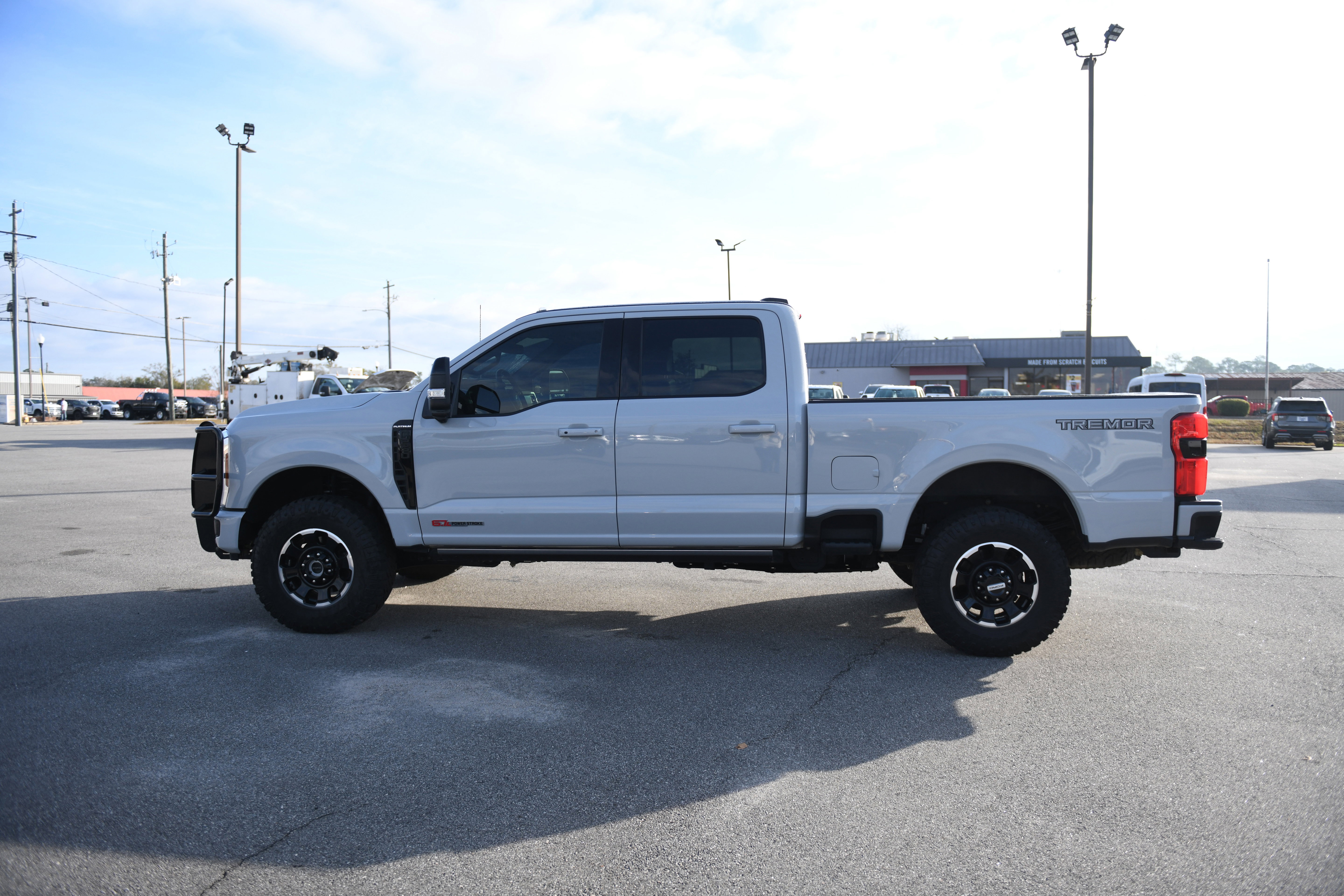 Used 2025 Ford F250 Platinum w/ Tremor Off-Road Package image 18