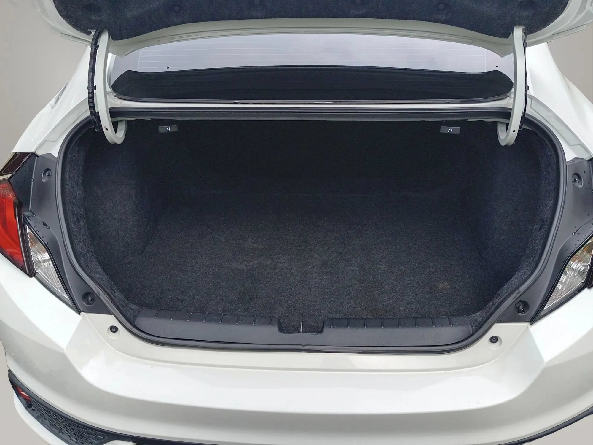 Used 2019 Honda Civic Sport image 10