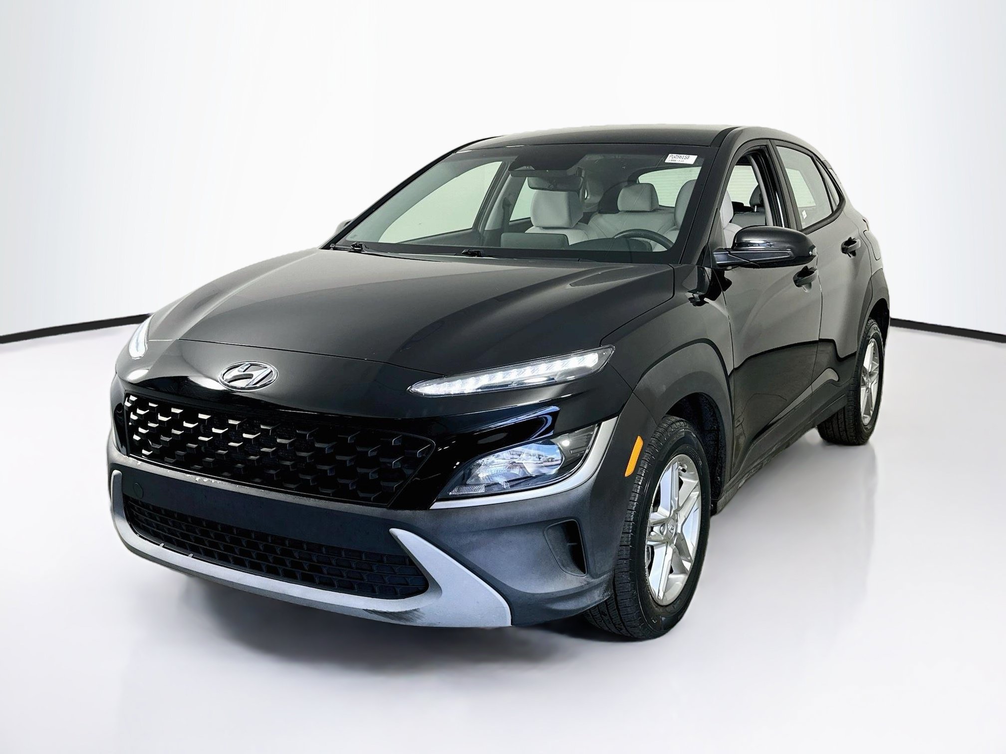 Used 2023 Hyundai Kona SE w/ Cargo Package AWD/4WD image 1