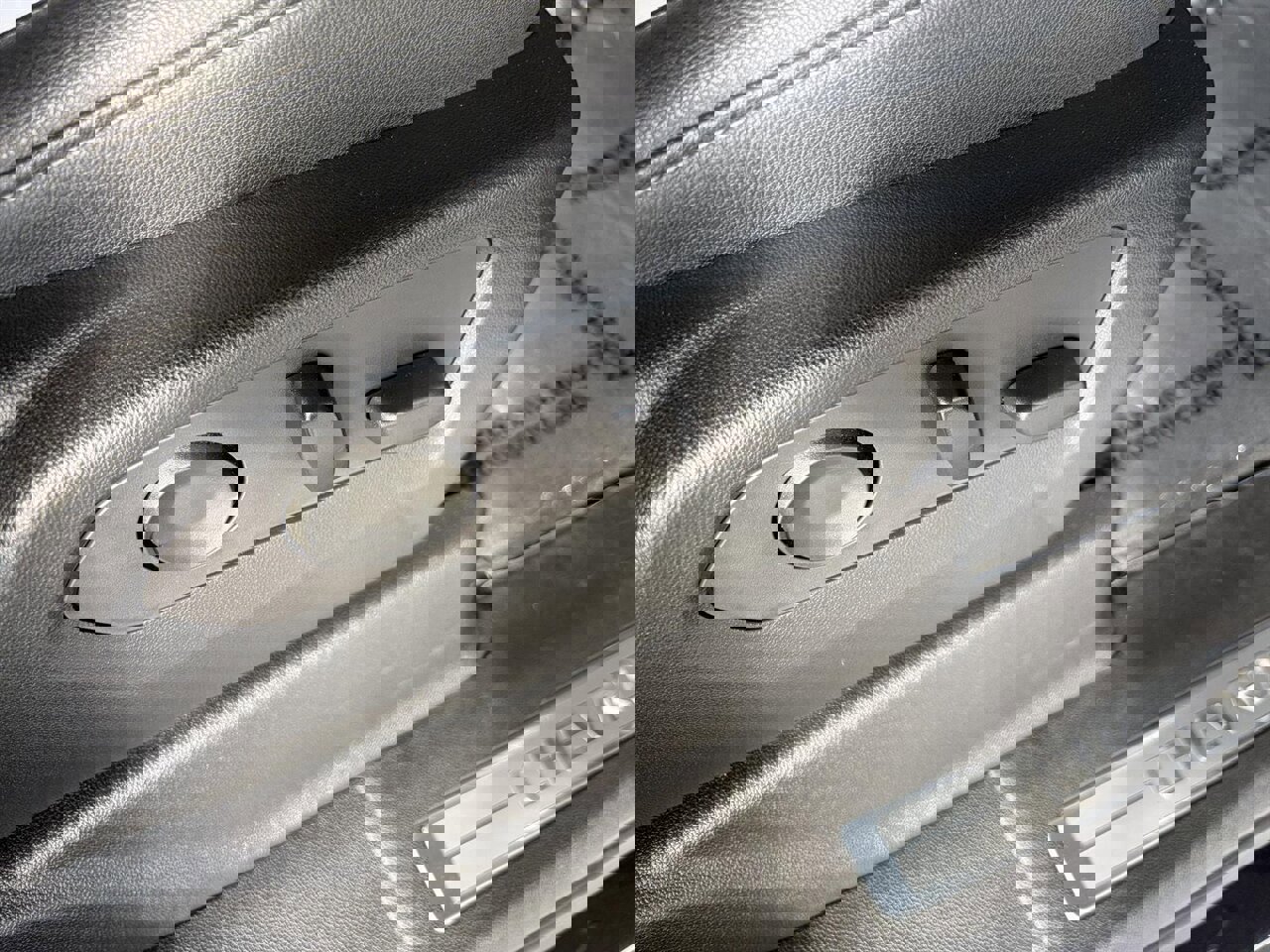 Used 2022 Chevrolet Tahoe LT w/ Luxury Package image 29