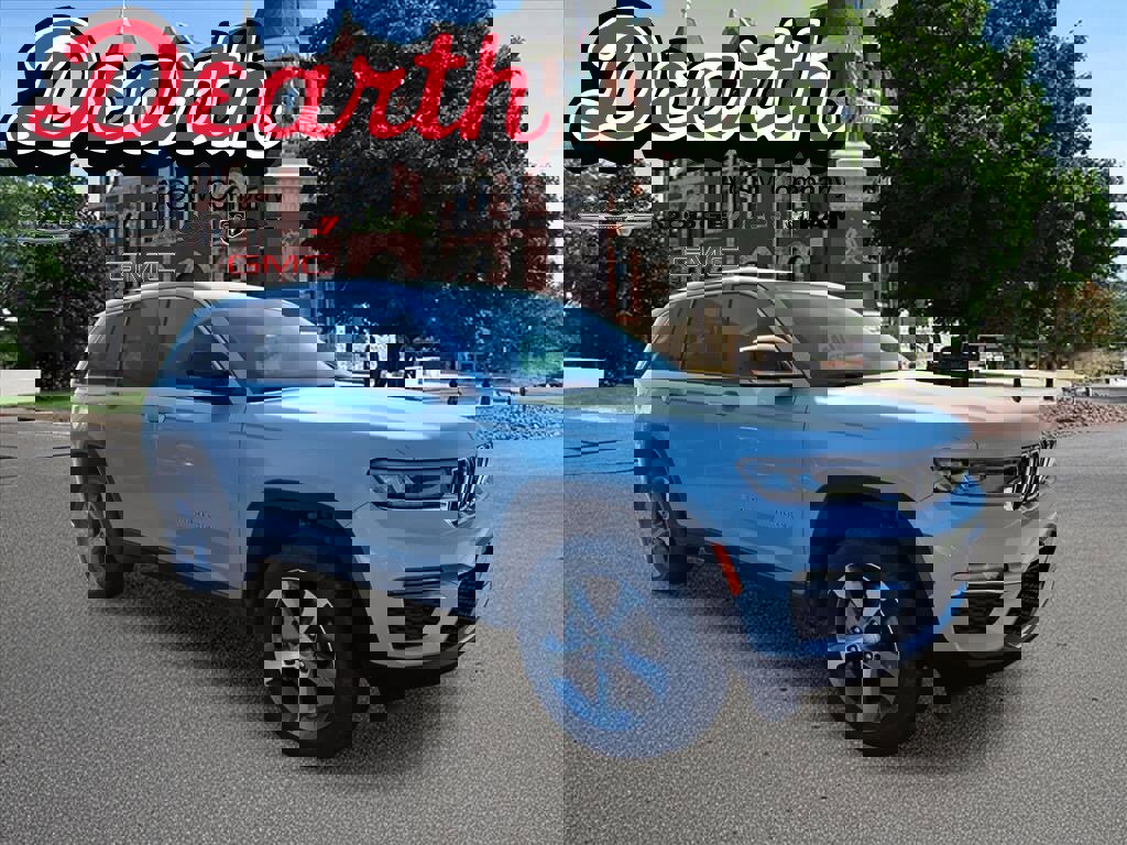 New 2025 Jeep Grand Cherokee Limited w/ Trailer Tow Package