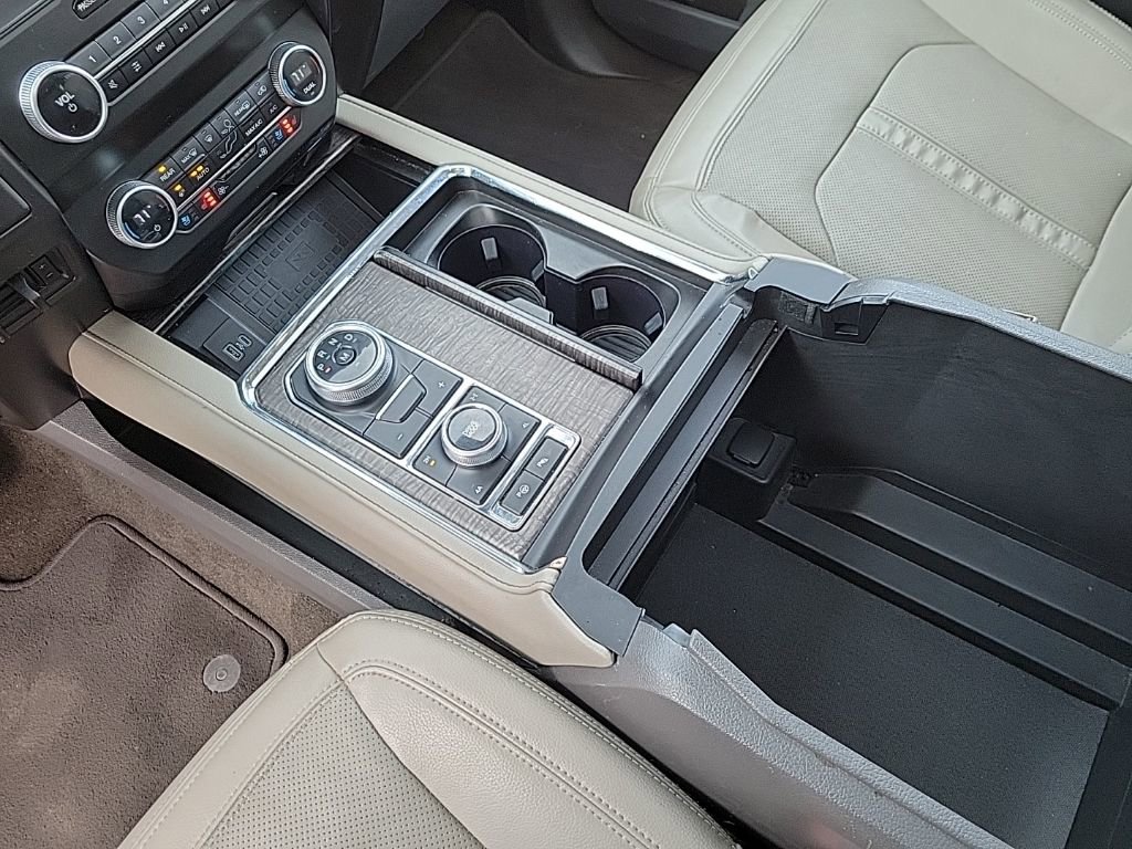 Used 2021 Ford Expedition Max Limited image 9