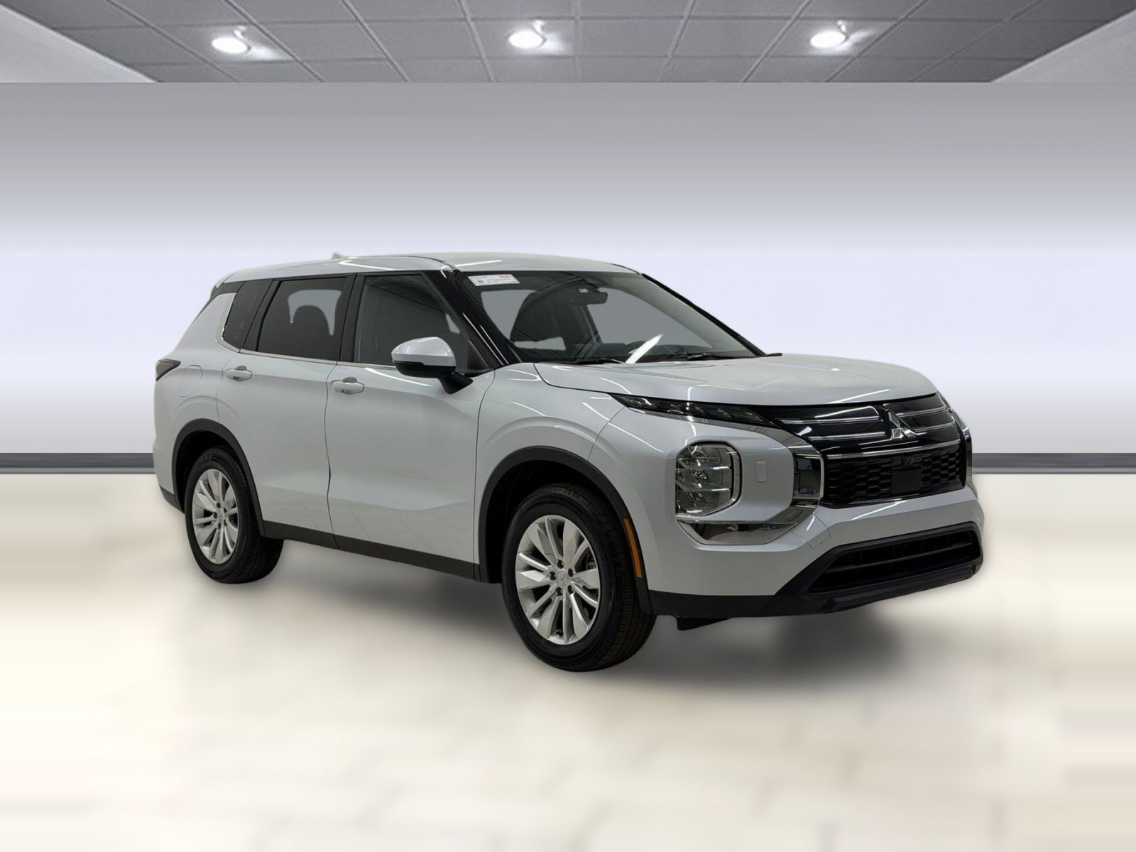 Used 2025 Mitsubishi Outlander ES image 6