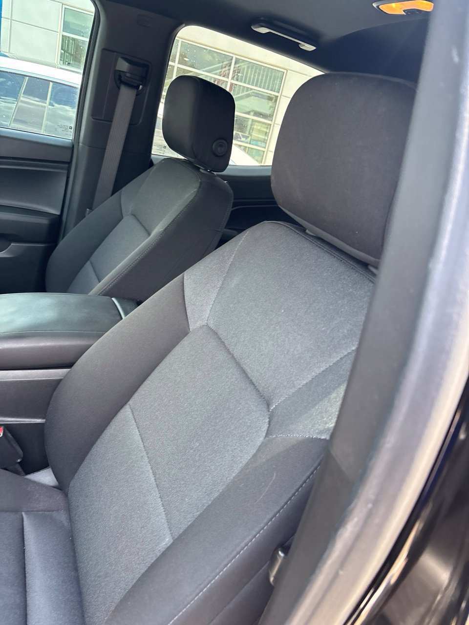 Used 2025 Chevrolet Colorado W/T RWD image 14