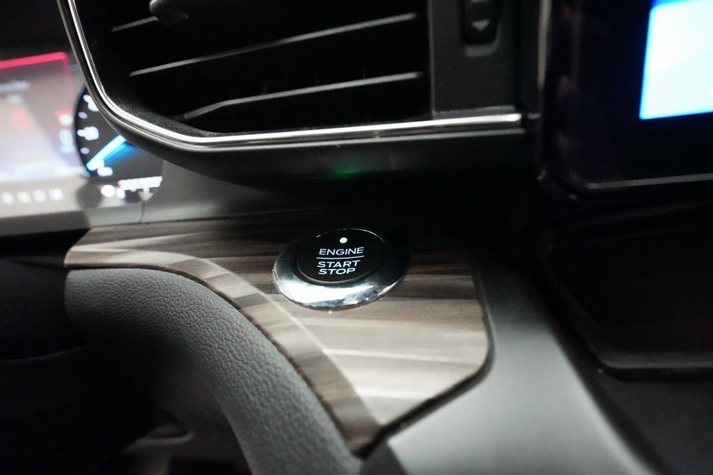 Used 2020 Ford Explorer Limited w/ Class III Trailer Tow Package image 35