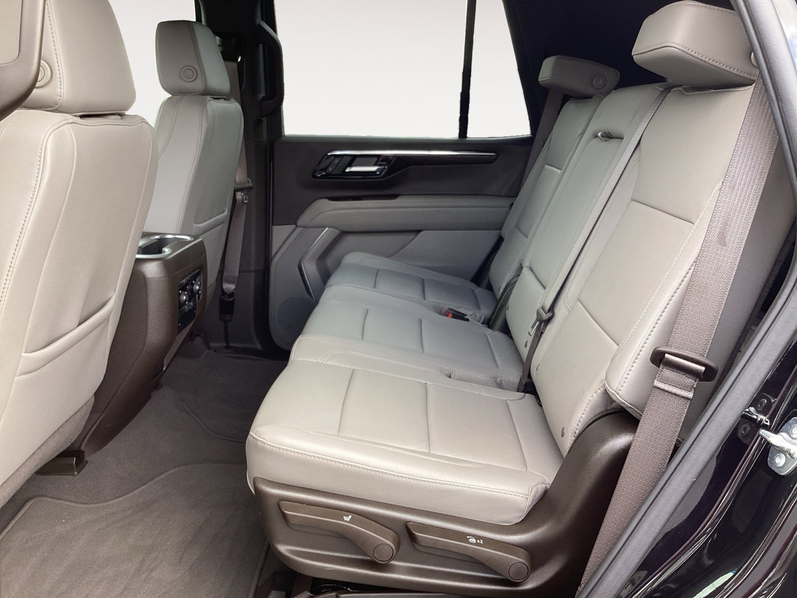 Used 2026 Chevrolet Tahoe LT AWD/4WD image 30