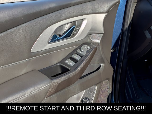 Used 2023 Chevrolet Traverse LT FWD image 16