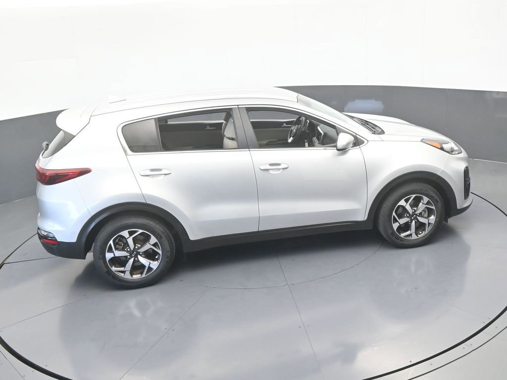 Used 2022 Kia Sportage LX image 16