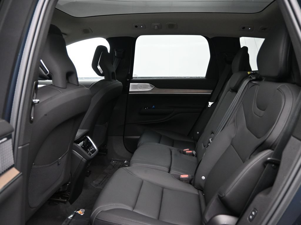 New 2025 Volvo EX90 Ultra AWD/4WD image 18