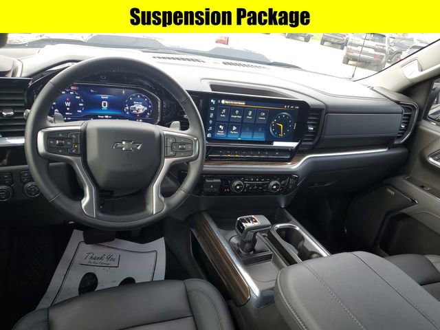 Used 2025 Chevrolet Silverado 1500 LT Trail Boss w/ Convenience Package II image 9