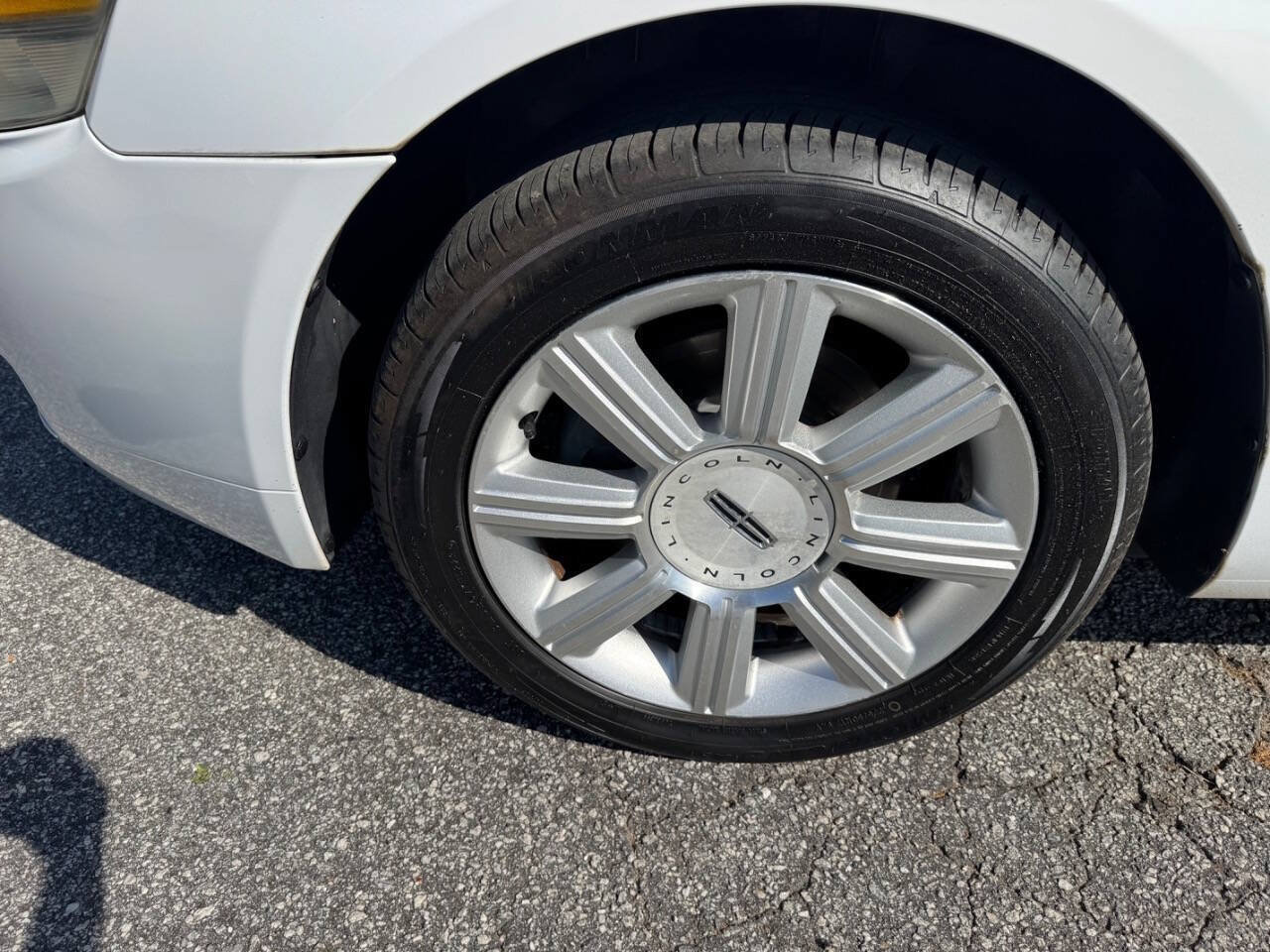 Used 2007 Lincoln MKZ FWD image 7