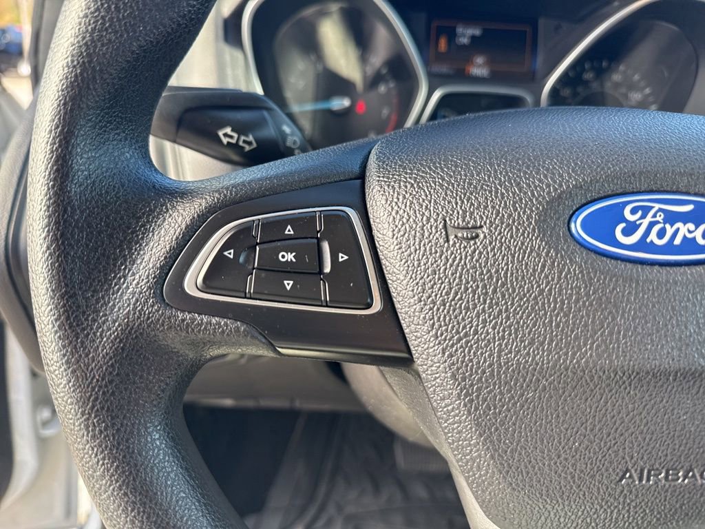 Used 2015 Ford Focus S image 13