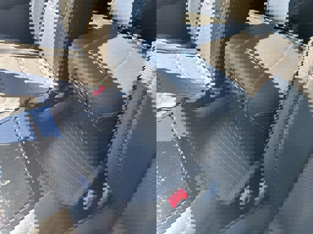 New 2025 GMC Yukon XL Denali w/ Denali Reserve Package image 44