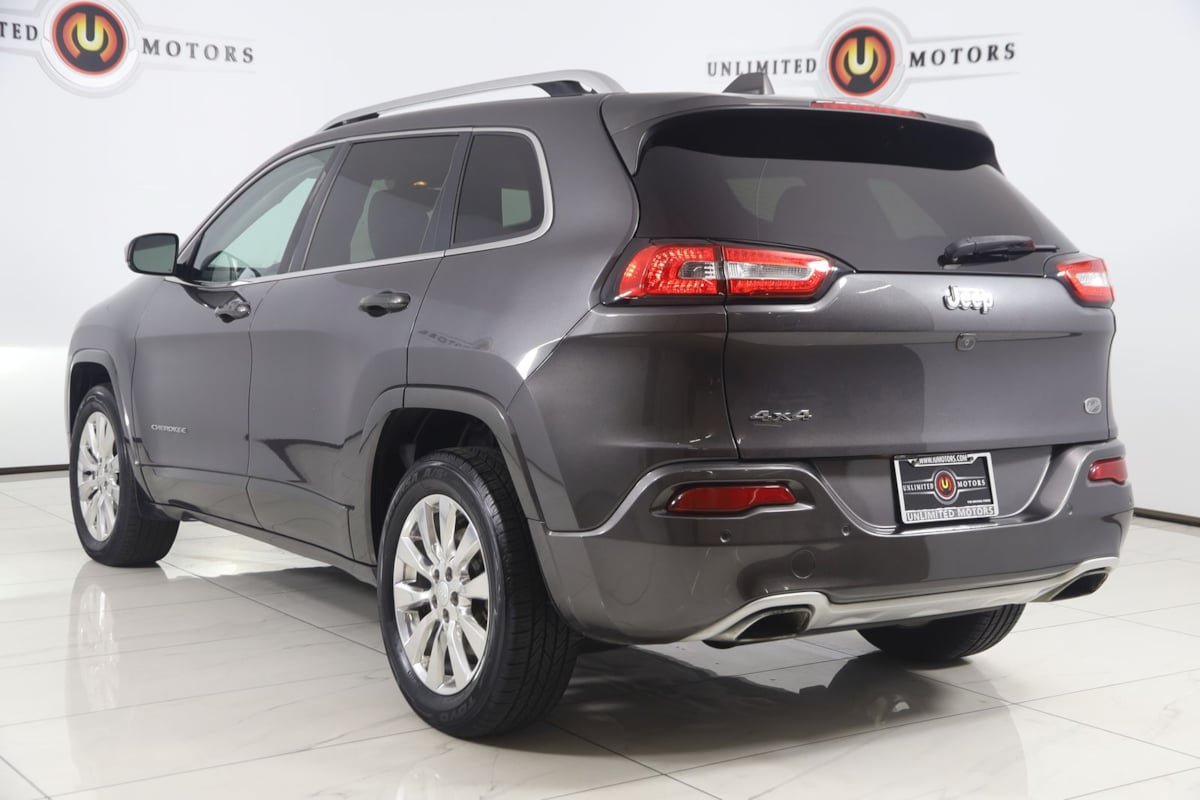 Used 2018 Jeep Cherokee Overland AWD/4WD image 4