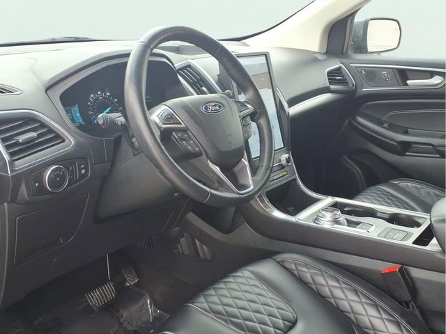 Used 2024 Ford Edge Titanium image 6
