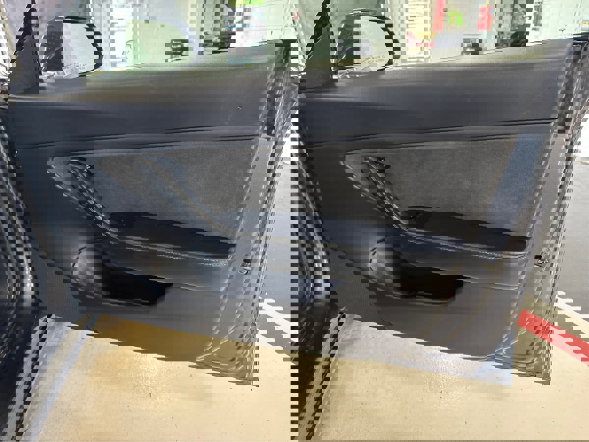 Used 2018 Tesla Model 3 Long Range image 26