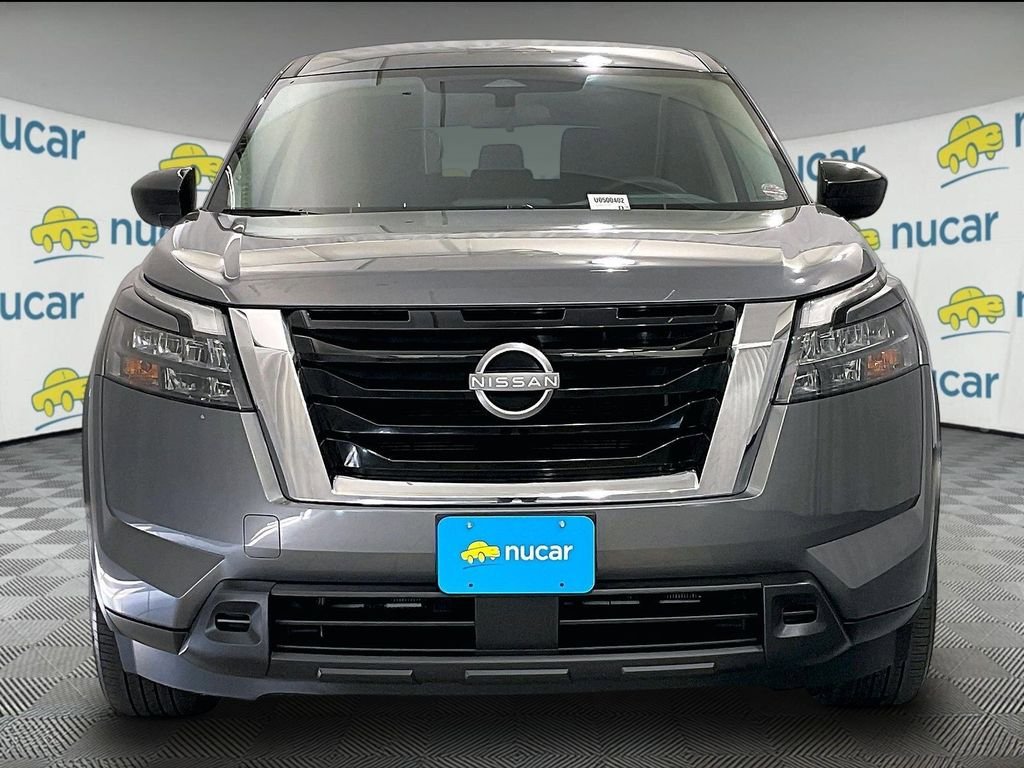 Used 2024 Nissan Pathfinder S AWD/4WD image 2