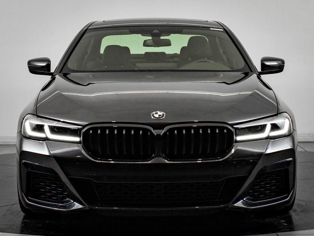 Used 2023 BMW 540i w/ M Sport Package RWD image 2