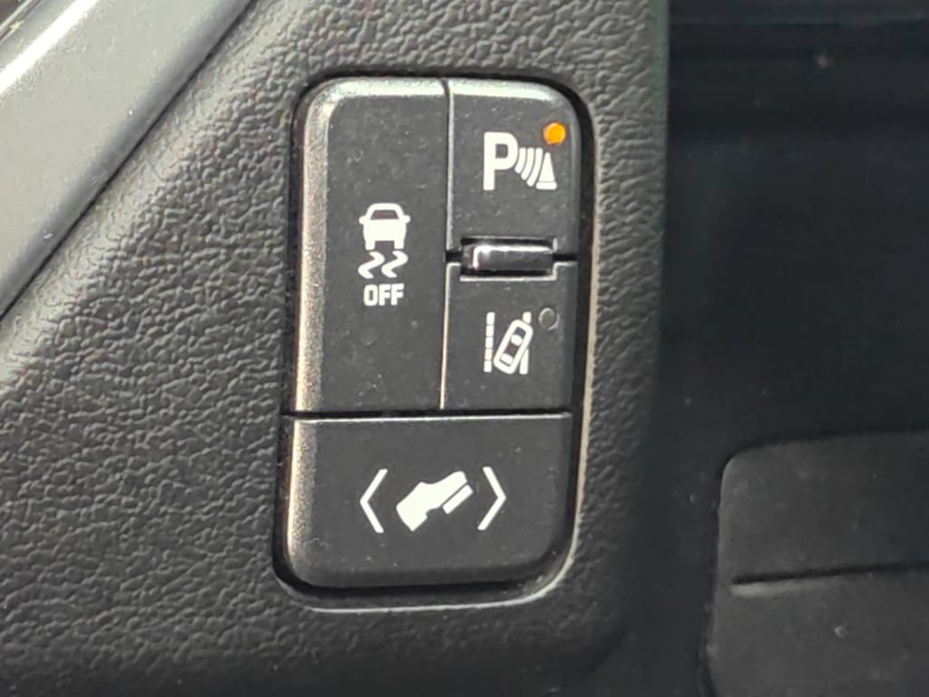 Used 2015 Chevrolet Tahoe LT AWD/4WD image 12