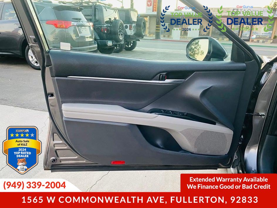 Used 2020 Toyota Camry LE FWD image 18
