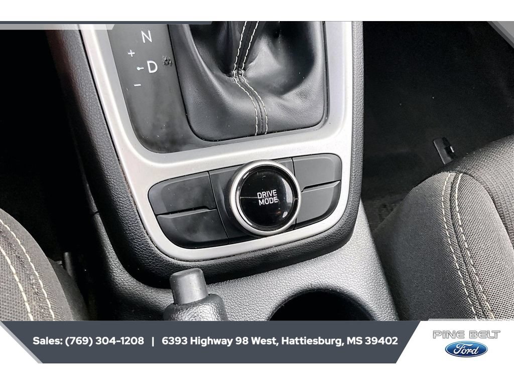Used 2023 Hyundai Venue SEL FWD image 21