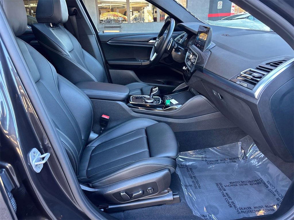 Used 2025 BMW X4 xDrive30i image 20