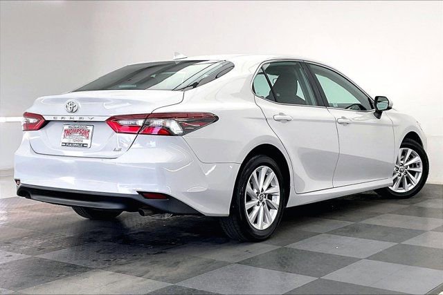 Used 2023 Toyota Camry LE image 13