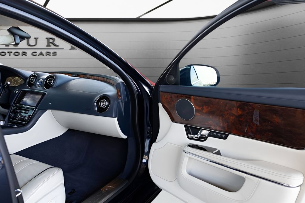 Used 2012 Jaguar XJ L RWD image 75