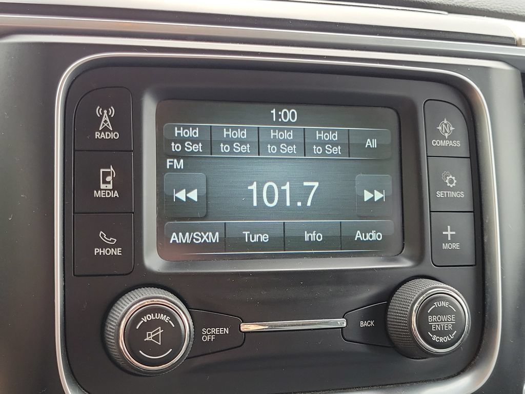 Used 2017 RAM 1500 Classic SLT AWD/4WD image 26